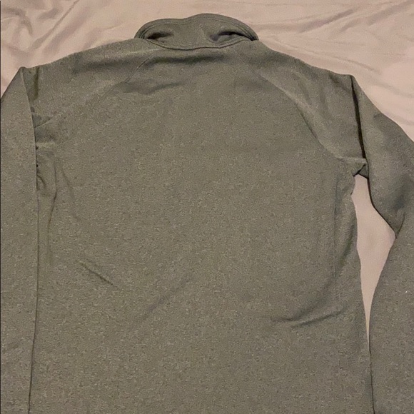 Men’s North Face 1/4 zip - Picture 3 of 3